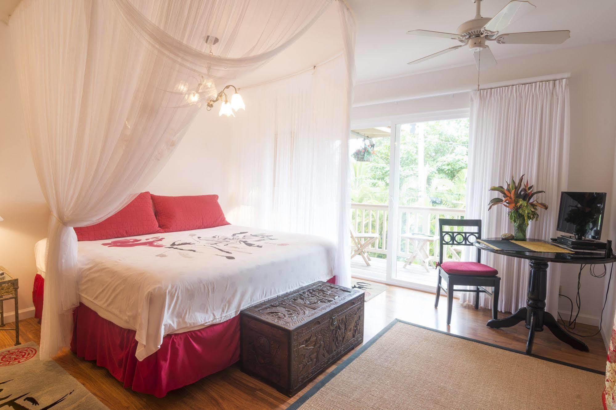 ハナレイ ヘイル ホオ マハ ベッド アンド ブレックファースト Bed & Breakfast エクステリア 写真